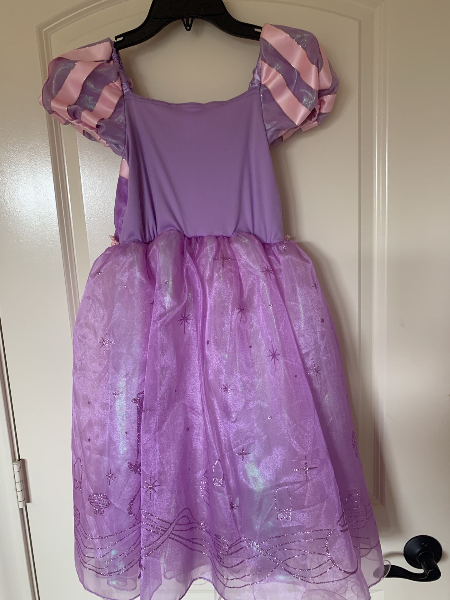 Rapunzel costume size 7/8