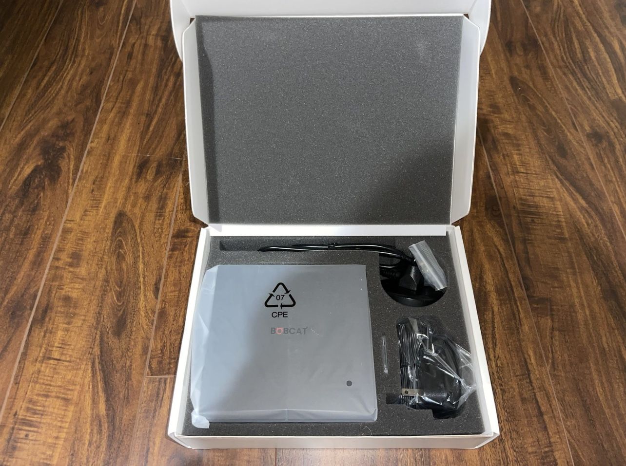 Brand New Bobcat Helium HNT Miner In Box