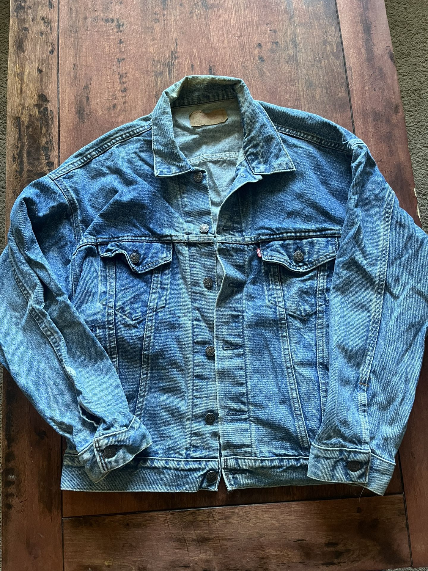 Levis 70507 Mens Size L Vintage Wash Trucker Denim Jean Jacket