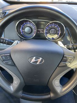 2013 Hyundai Sonata Thumbnail