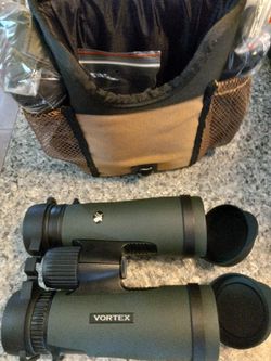 Vortex Diamondback 10x42 Binoculars Thumbnail