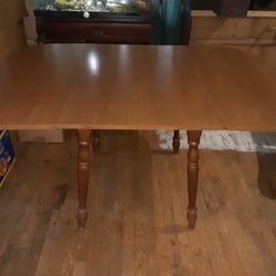 Dining Room / Kitchen Table Thumbnail