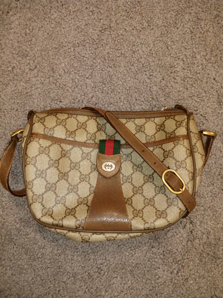 Authentic Gucci Vintage Monogram Gg Shelly Line Crossbody Brown Leather Purse Crossbody 