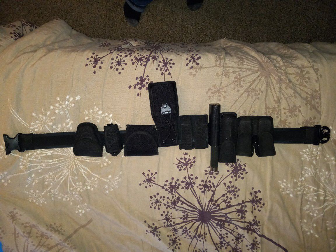 Belt With Acessories
