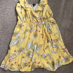 Express Women’s Sundress Yellow Floral Dress Size Medium  Thumbnail
