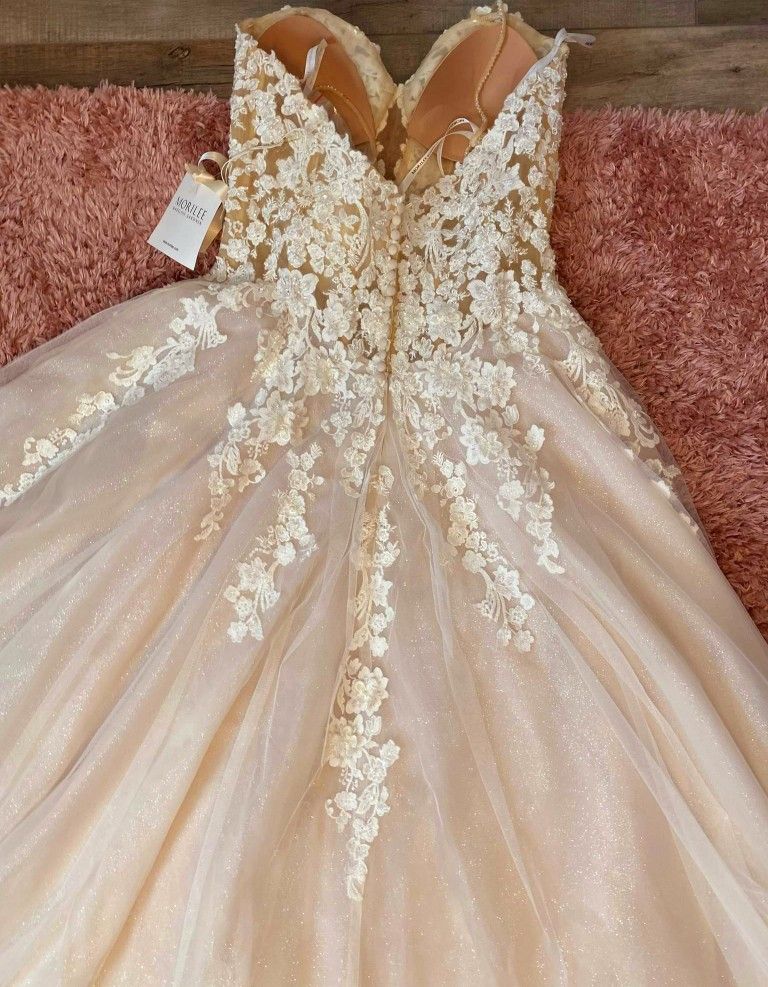 Size 14 New Wedding Dress