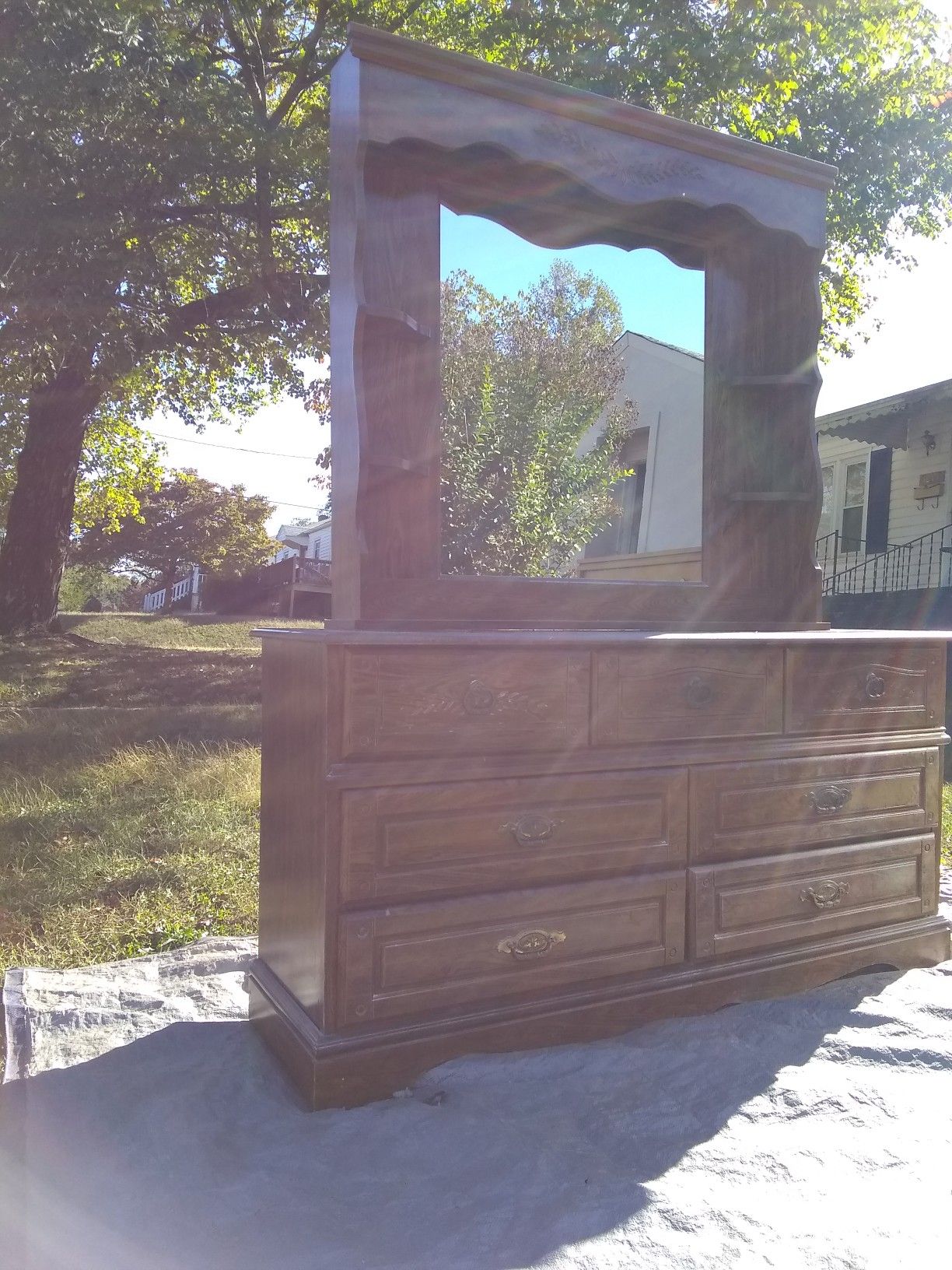 Dresser/Mirror