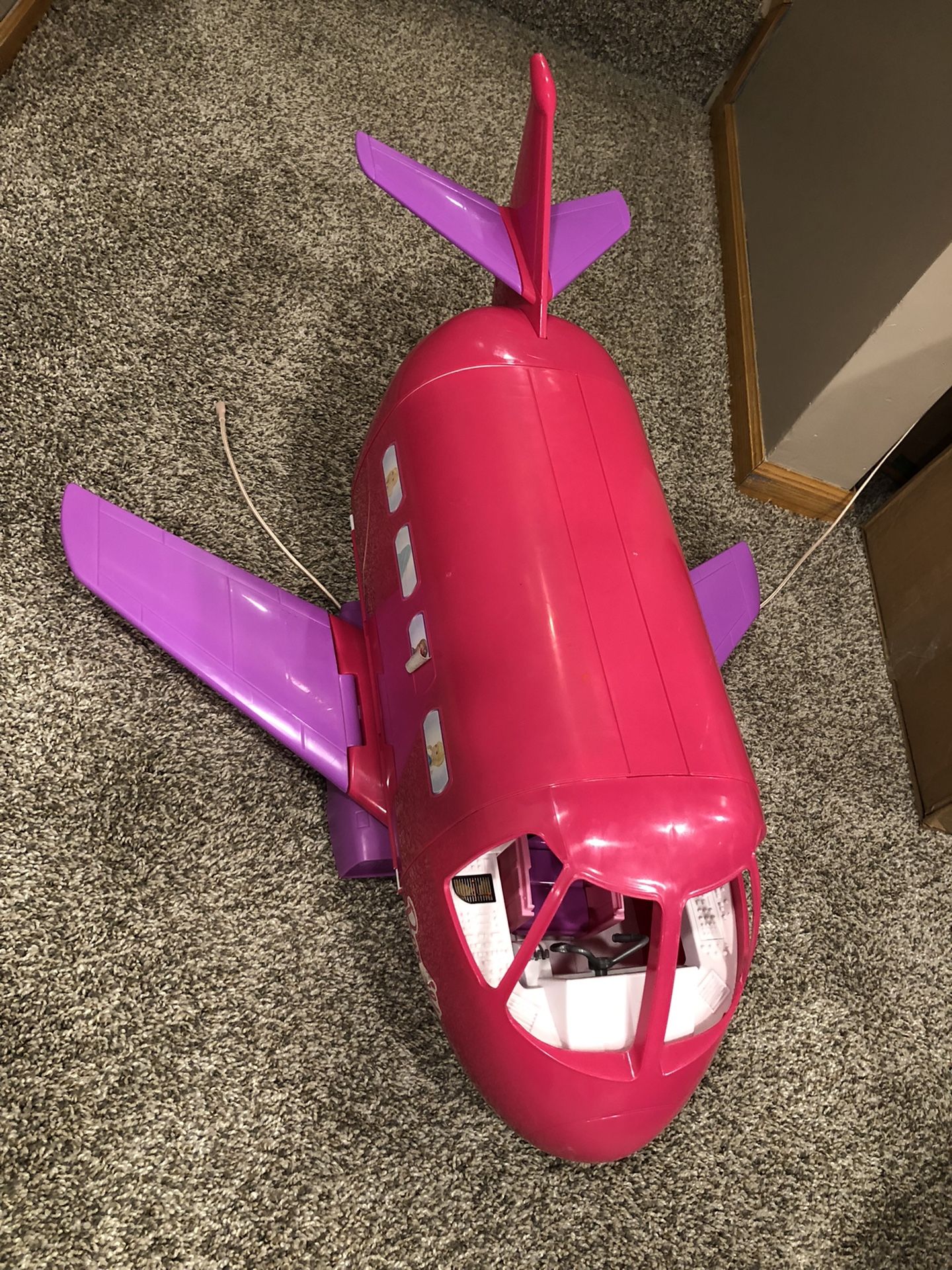 Barbie Glamour Jet