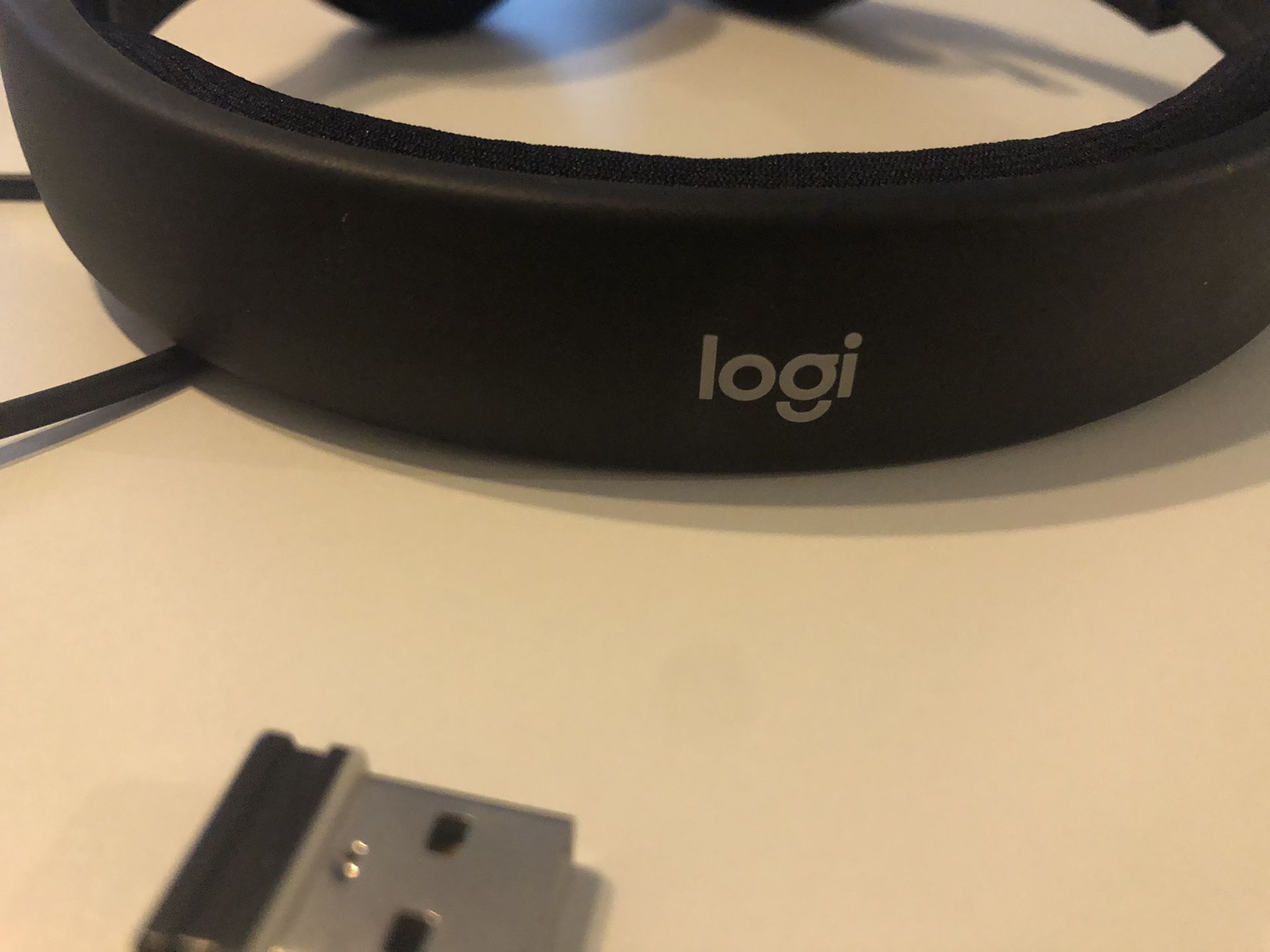 Logitech Logitech - Pro Wireless On-Ear Headset - Black