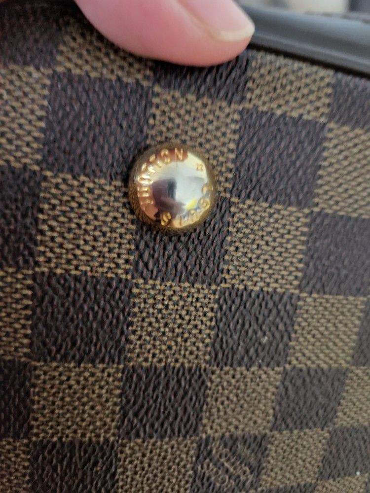 Louis Vuitton Purse 👛 authentic