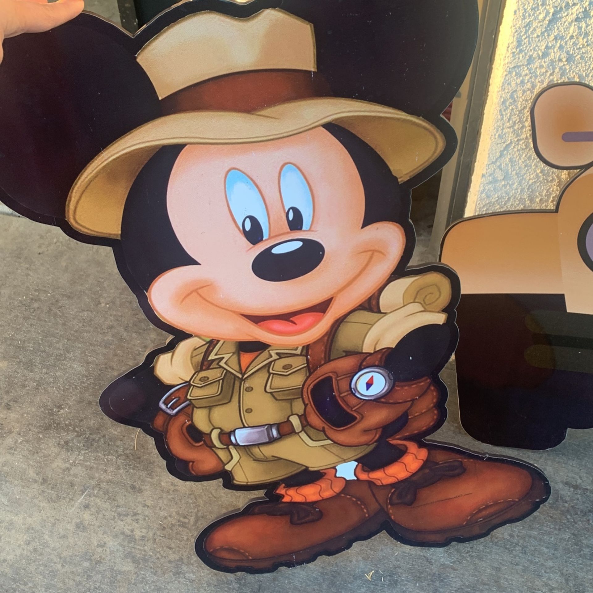 Safari theme Mickey