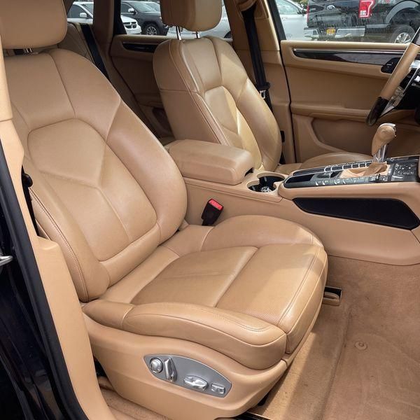 2015 Porsche Macan