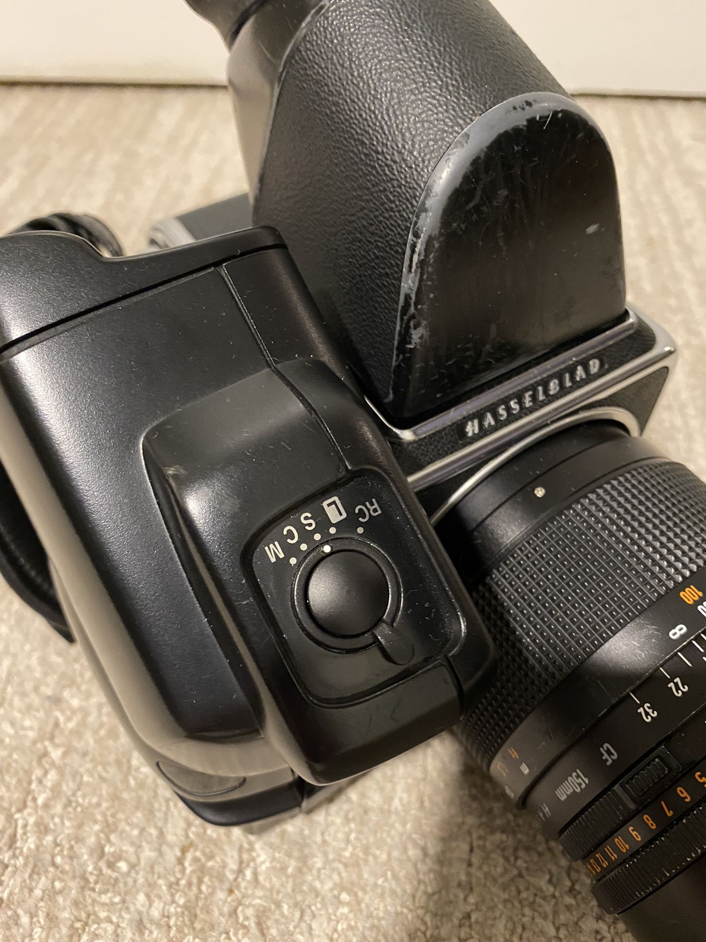 Hasselblad 503CW WITH EXTRAS!!