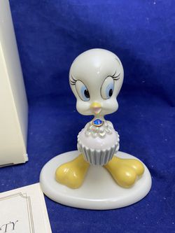 Lenox "A Present From Tweety" Birthday Figurine Thumbnail