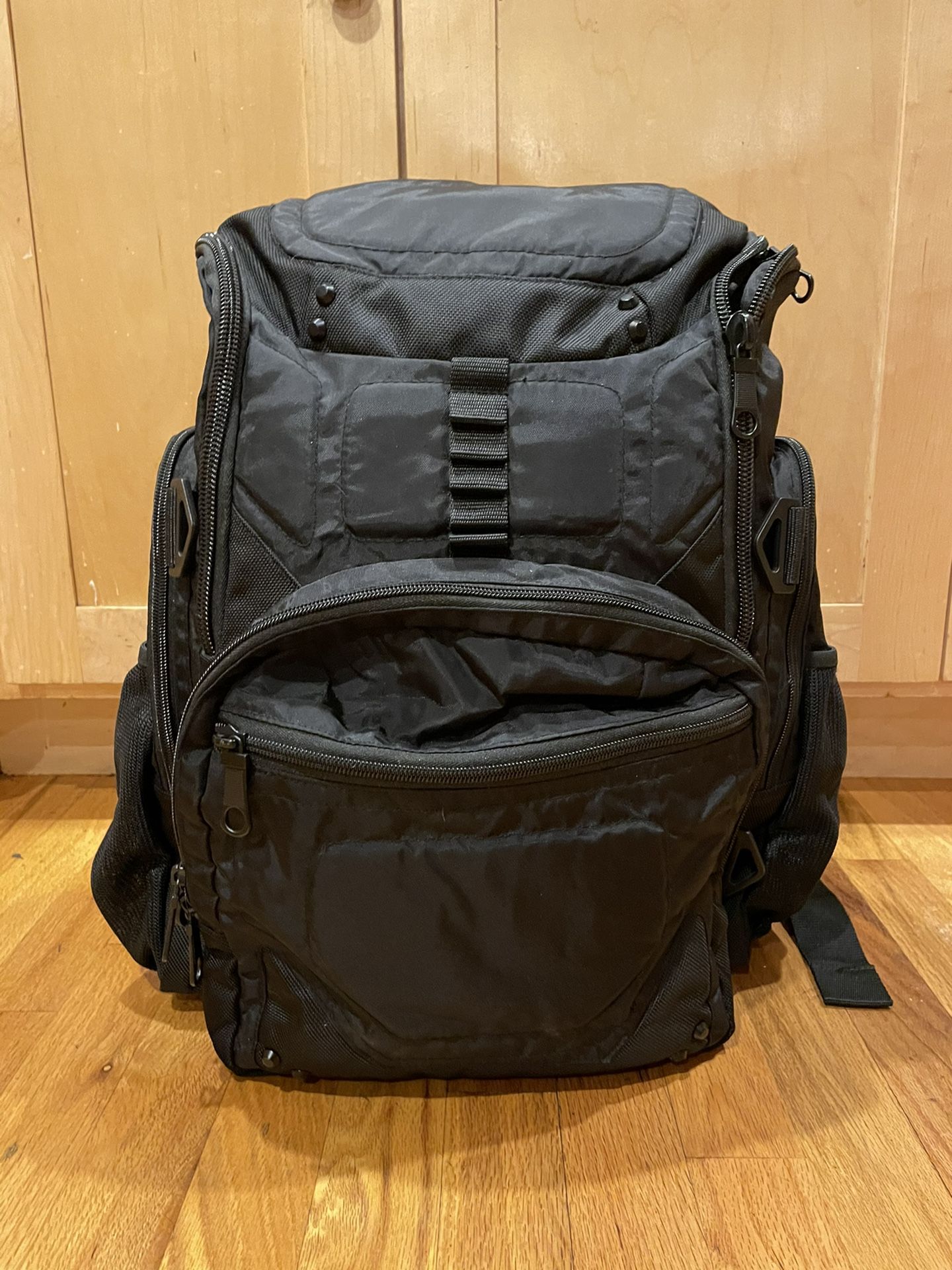 Targus Demolition Backpack. 17”