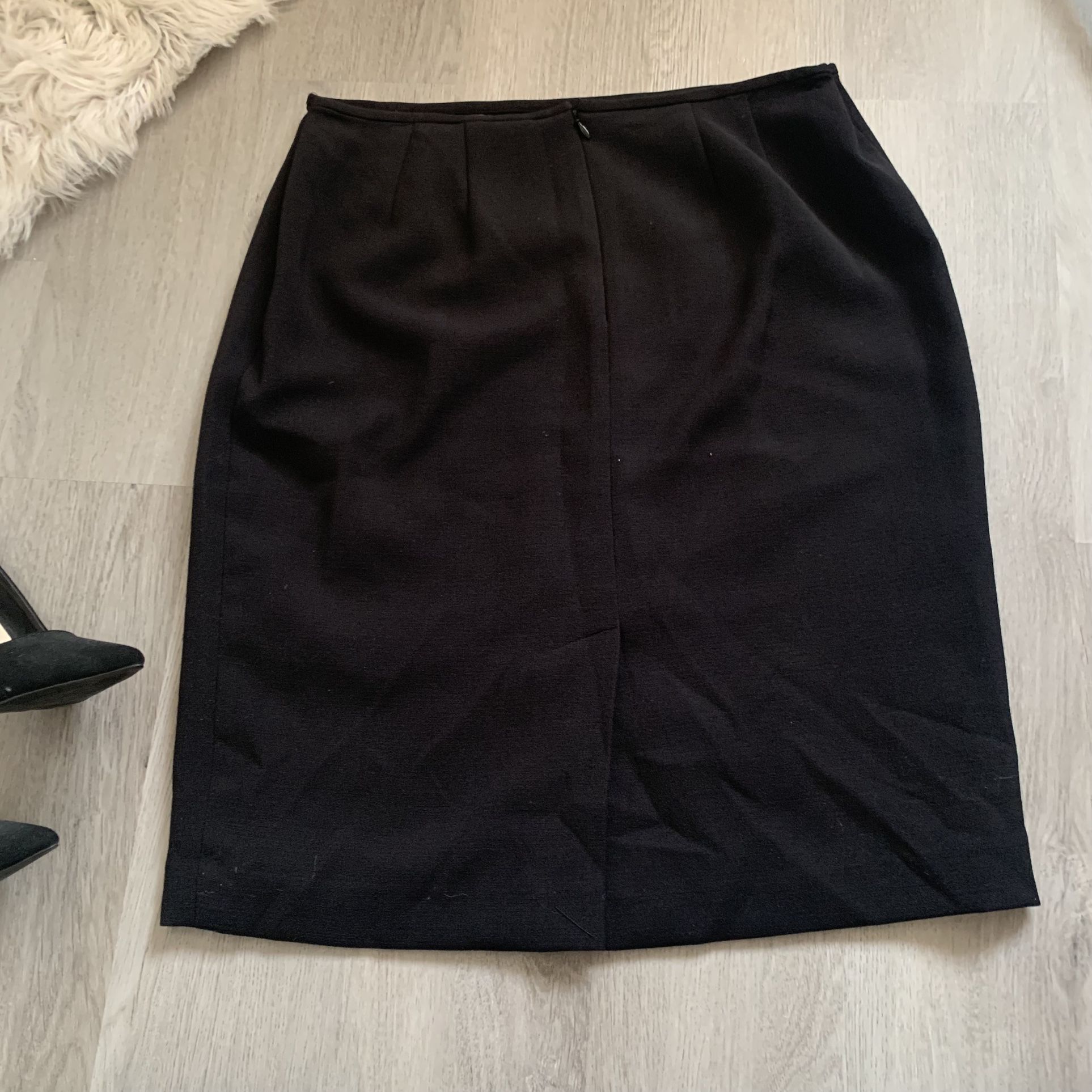 Calvin Klein black pencil skirt