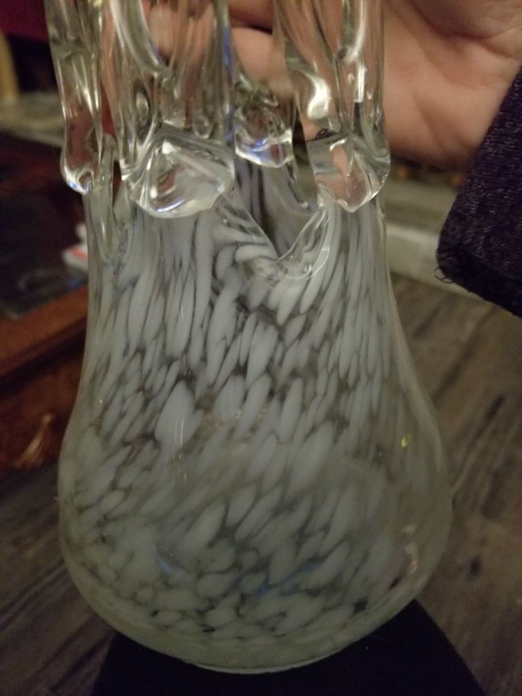 17" tall Romanian Icicle vase