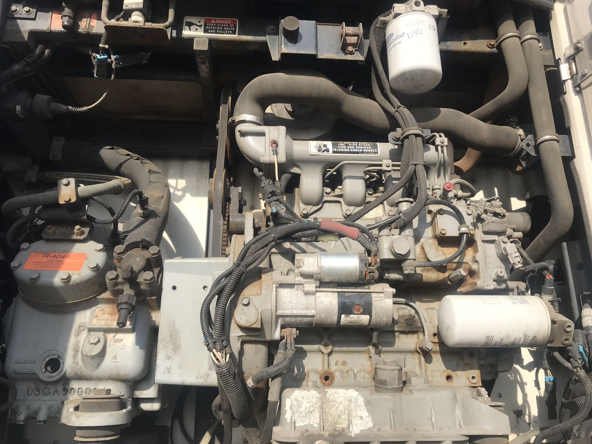 2011 UTILITY WITH CARRIER 2100A GREAT CONDITION
