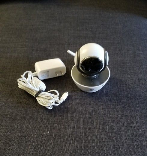 Motorola WiFi Baby Camera (Use with free Hubble for Motorola Monitors App)