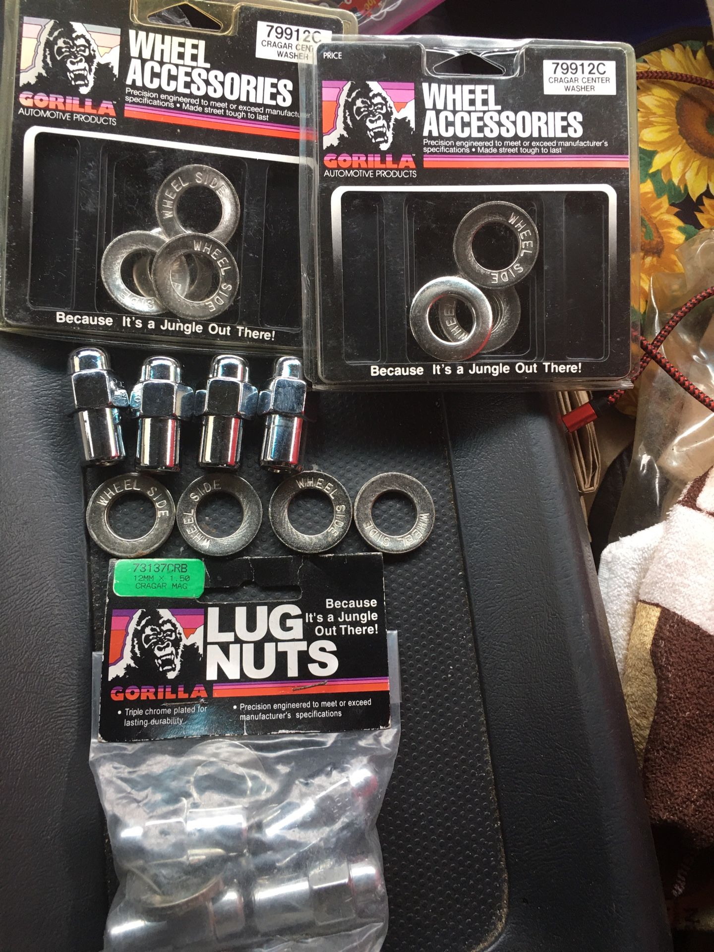 BRAND NEW 8-CRAGAR MAG LUG NUTS 12MM X 1.50 AND 18 CRAGAR CENTER WASHERS $30.00