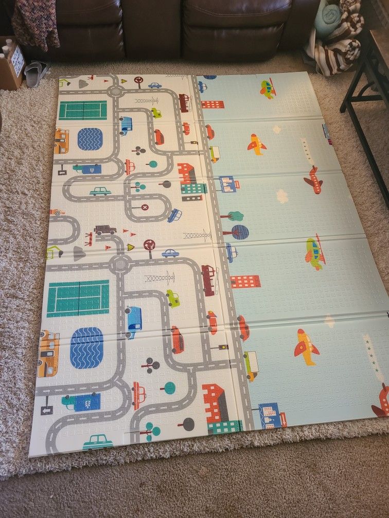 Large Playpen With Mat