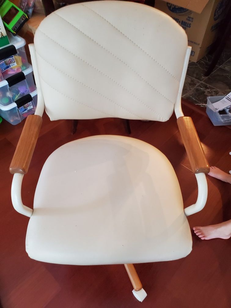 Table and 4 chairs