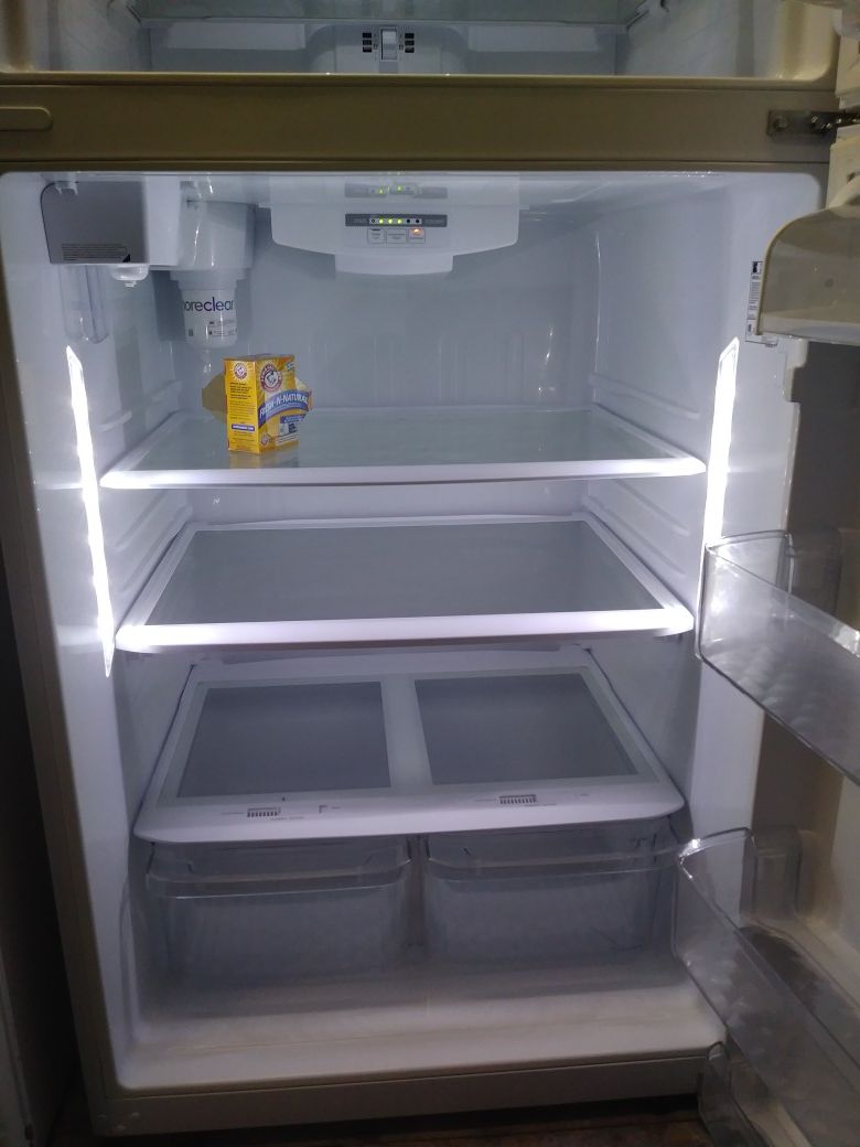 KENMORE BRAND NEW REFRIGERATOR SCRATCH & DENT NEW ! ! !
