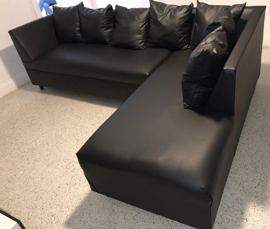 SECTIONAL BRAND NEW!
