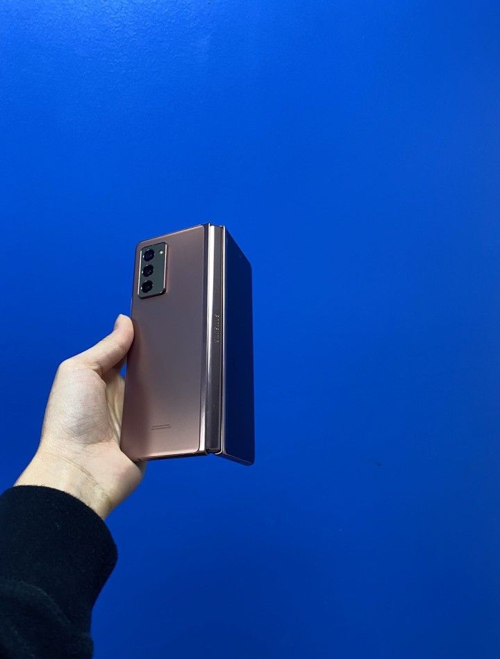 Samsung Galaxy Z Fold 2