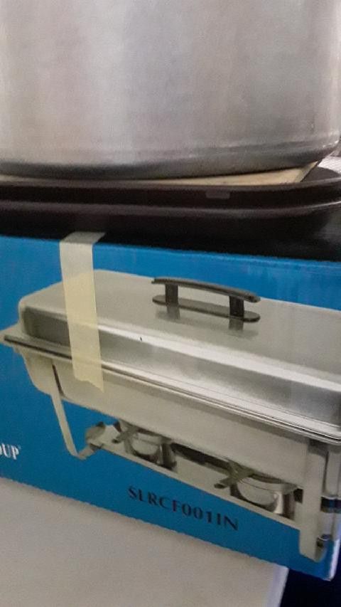 Chafing dishes