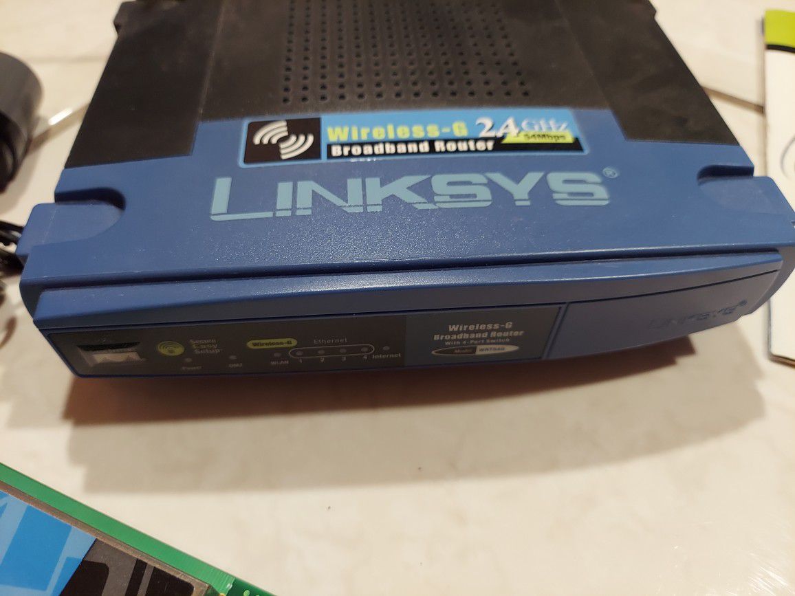 Linksys WRT54G Wireless WiFi Router And PCI Card 