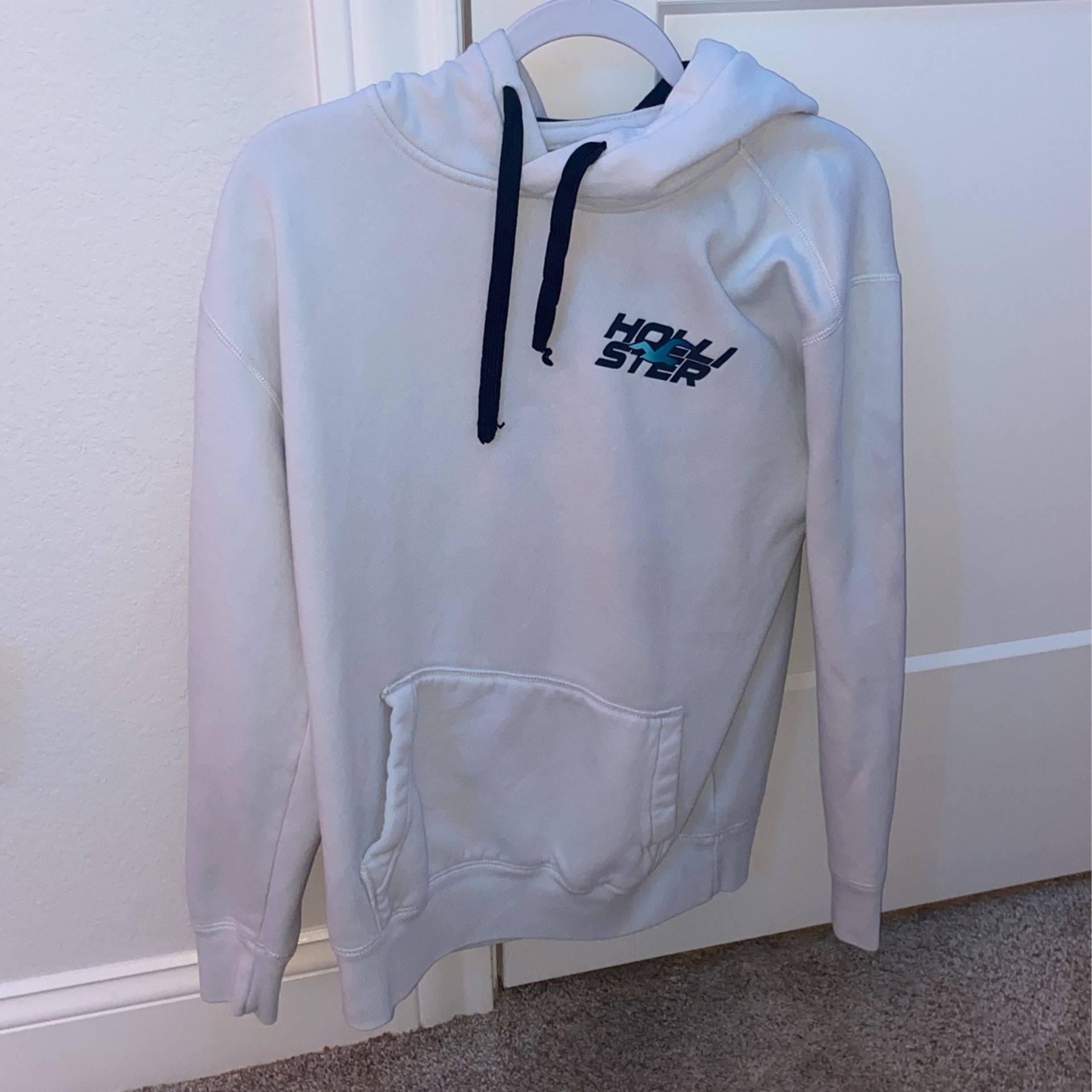 Hollister Hoodie Medium
