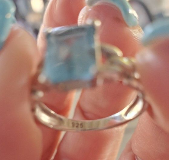 London Blue Chain Link Wedding Set... Size 5