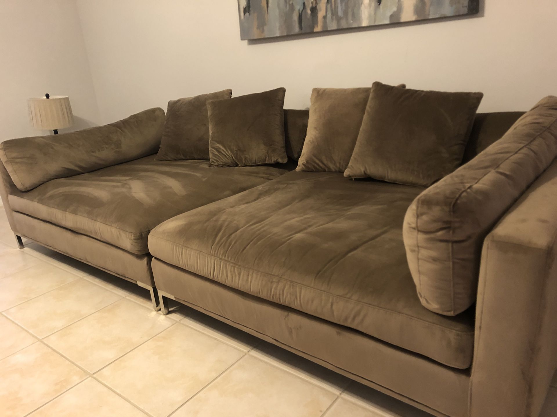 Ekstrem mobil censur Moda 2 piece Sofa for Sale in Fort Myers, FL - OfferUp