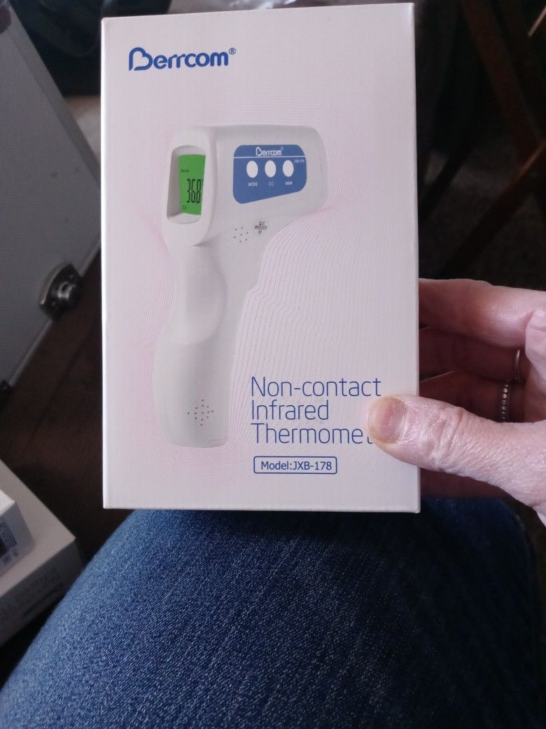 Brand New Still In Box Thermometer