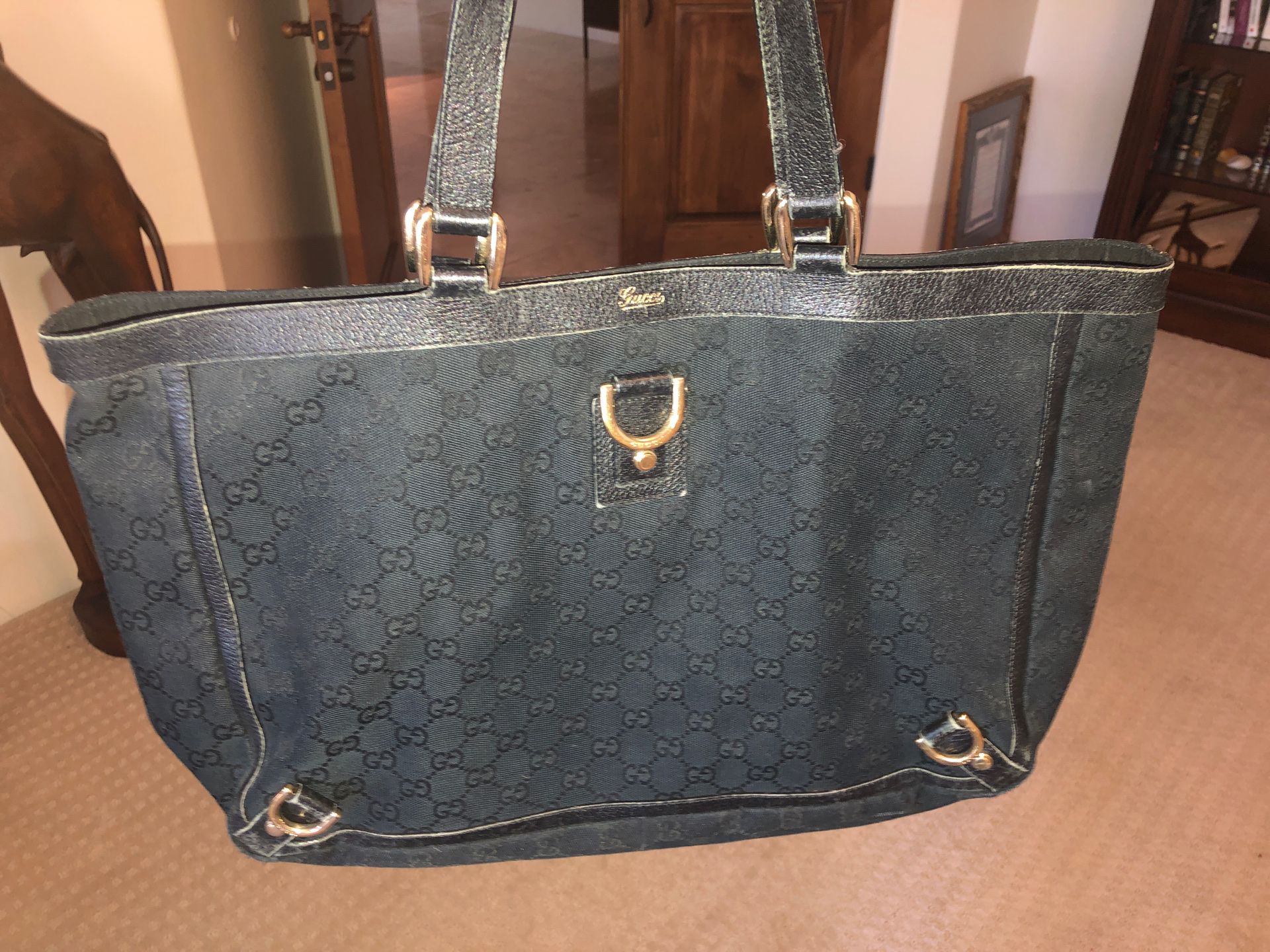 Gucci tote and wallet