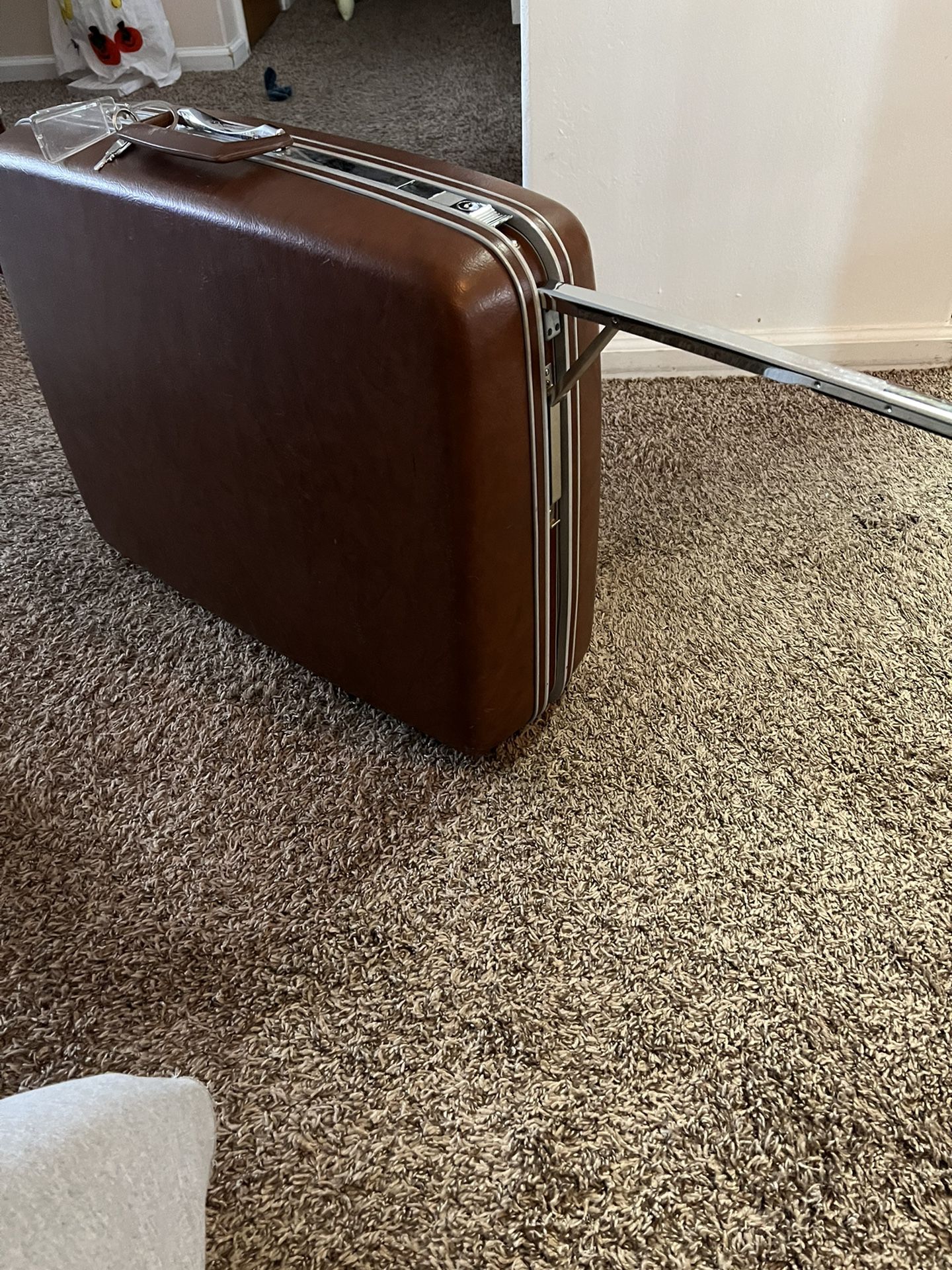 Samsonite Silhouette Vintage Hard Suitcase