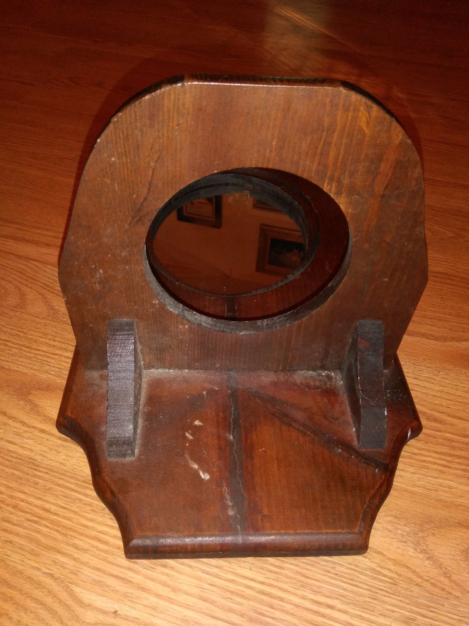 Vintage hurricane lamp holder