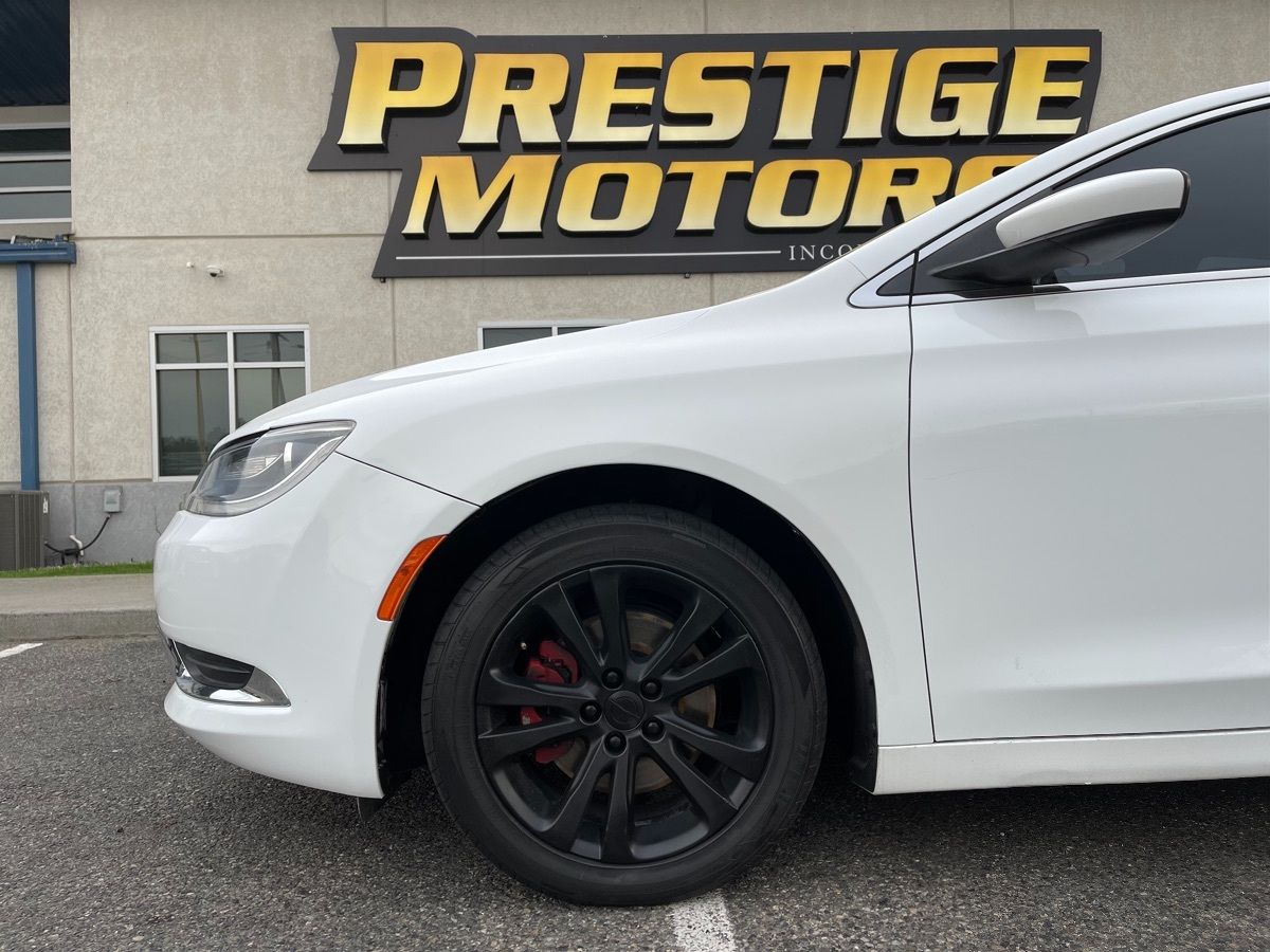2015 Chrysler 200