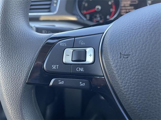 2017 Volkswagen Passat