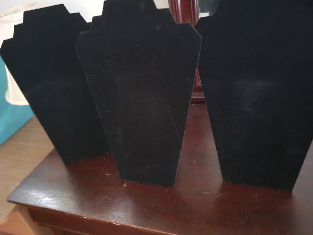 3 Cardboard And Satin Jewelry Display
