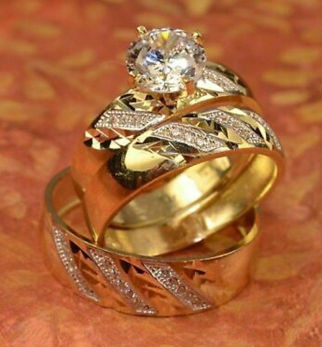 14k Solid Gold Wedding Rings Set.  Free Sizing.  599$ And Up.  We Finance 