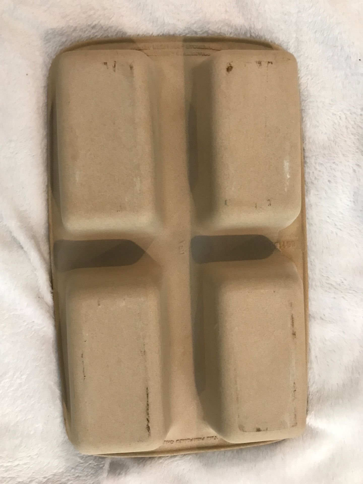 PAMPERED CHEF MINI LOAF PAN “1418 SEASONED