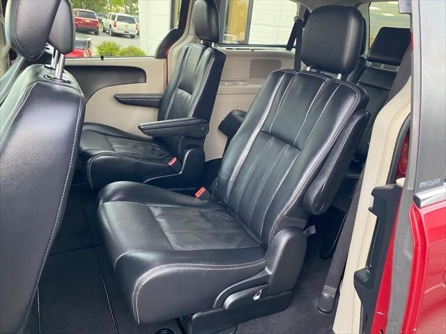 2013 Chrysler Town & Country