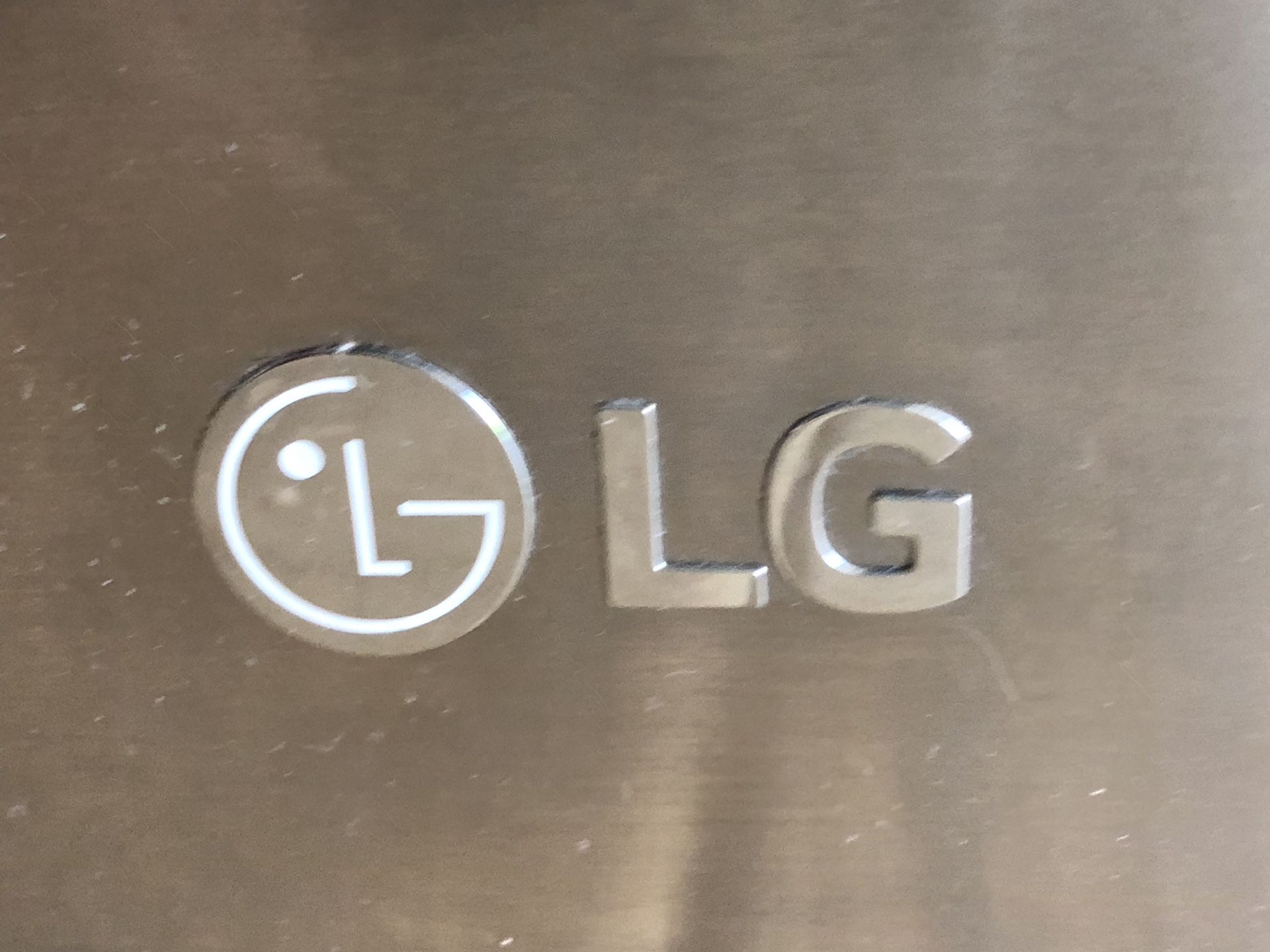 LG Microwave PRICE DROP