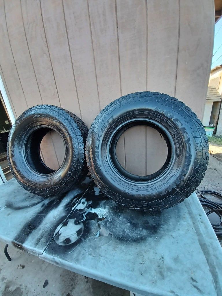LT 265/75/R16. Ford F-250-350