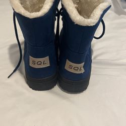 Winter Boots Thumbnail