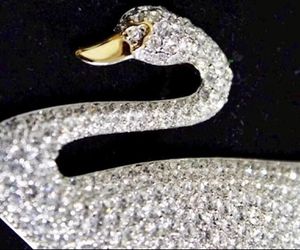 NEW Swarovski Swan Pin Brooch Crystal 100TH YEAR ANNIVERSARY IN ORIGINAL BOX Thumbnail