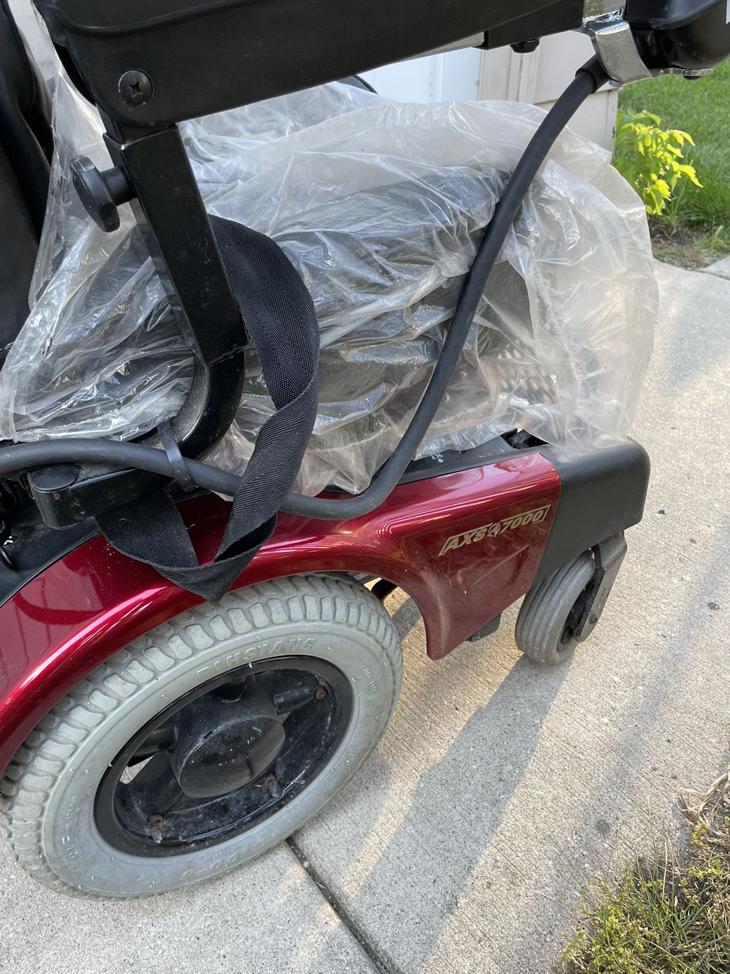 Access Point Medical AXS 7000 Power Wheelchair