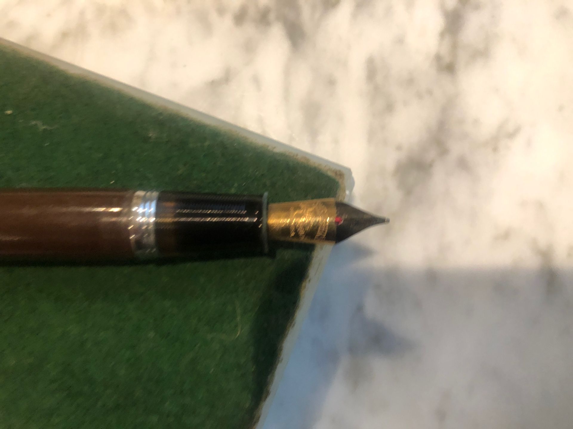Marked 14 ct . Gold tip Sheaffer’sFeather Touch Fountain pen model # 5 Desk top model 1920’S